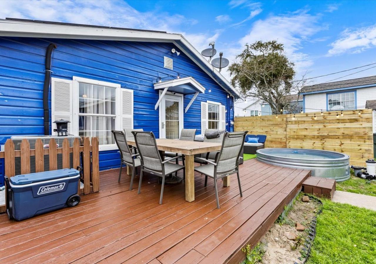 The Blue Oasis With Handicap Ramp Access Dog Friendly & Cowboy Pool غالفيستون، تكساس المظهر الخارجي الصورة